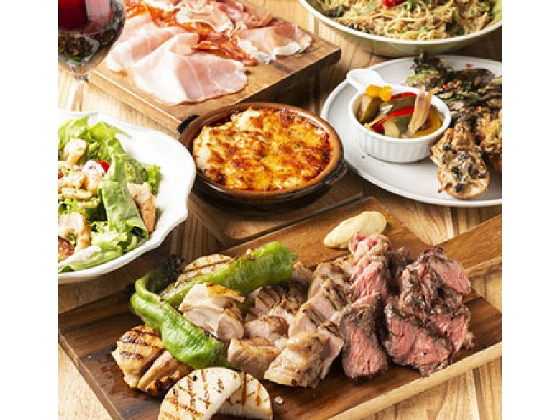 フレバケ人気のお料理が詰まったアンガス牛ステーキと若鶏のスパイシーハーブローストプラン！