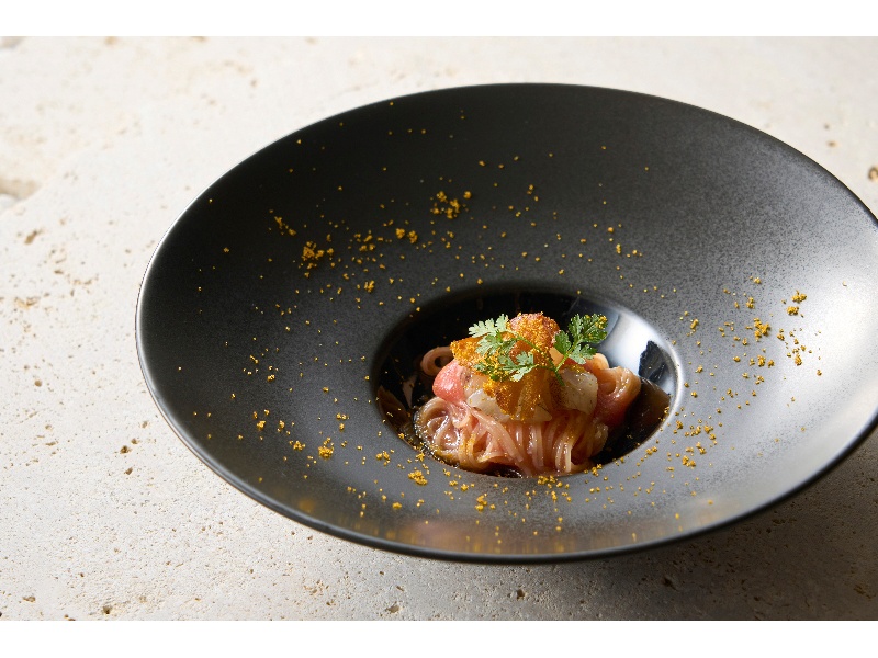 【通年利用可】研修やセミナー後の懇親会に！気軽に沖縄らしい食材を楽しむ交流会を演出します。
　コース「 トゥモール‐海‐ 」プラン