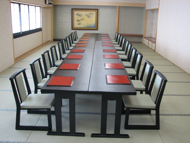 小宴会場1（館内3～5階）