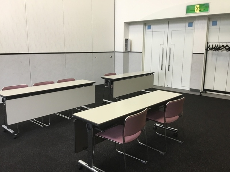 Bホール