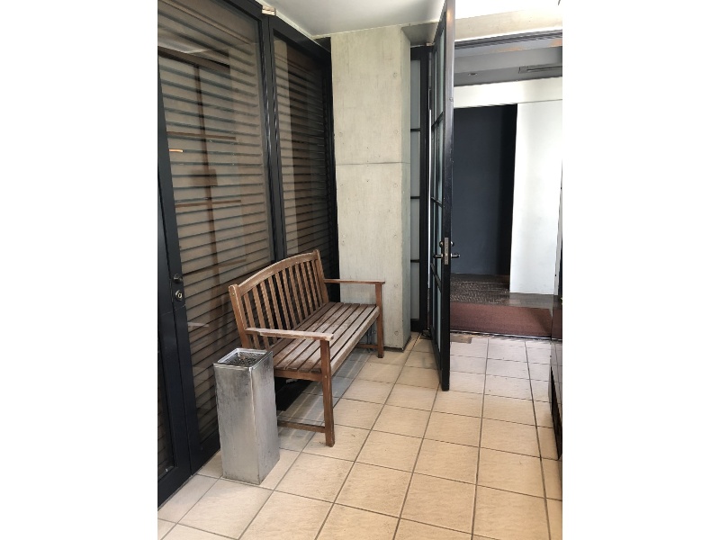 1階喫煙所
会場から徒歩5秒