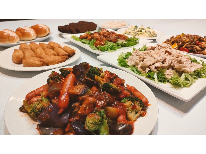 【店舗貸切】パーティープラン　プレミアム３時間　10～70名、料理１２品、飲放３時間付
