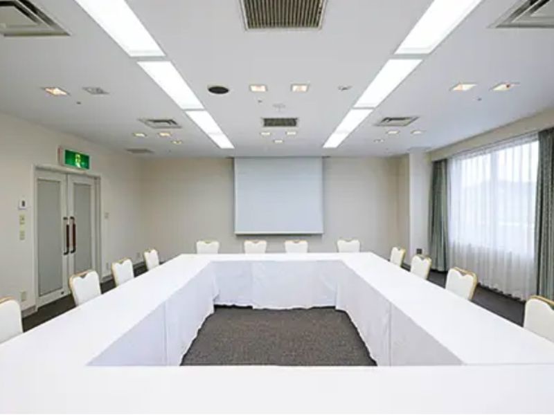 会議室 MEETING ROOM8