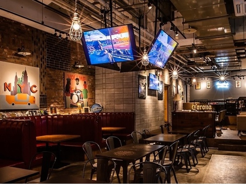HangOut HangOver 西武新宿Brick St.店