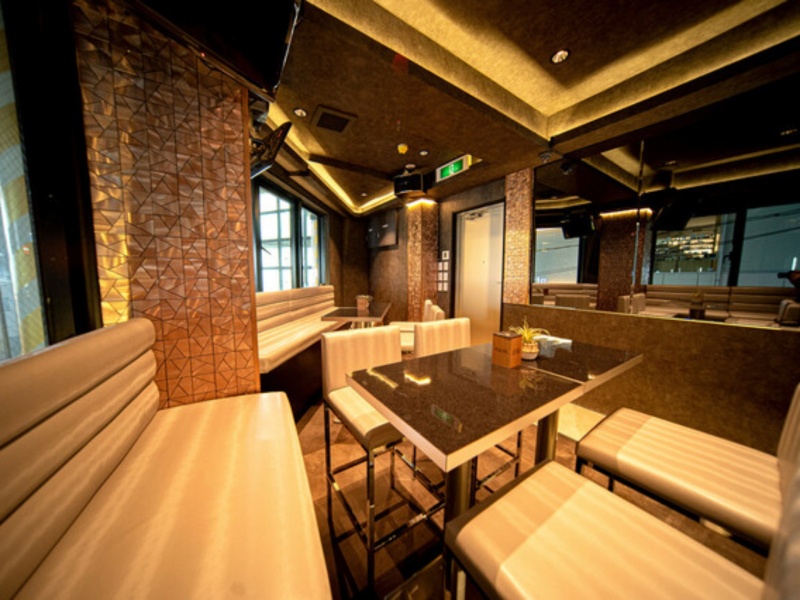 LIP BAR & DART EBISU - リップバー&ダーツ 恵比寿店の画像5枚目