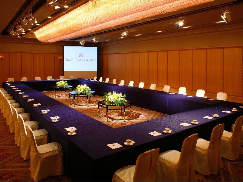 孔雀の間　全室