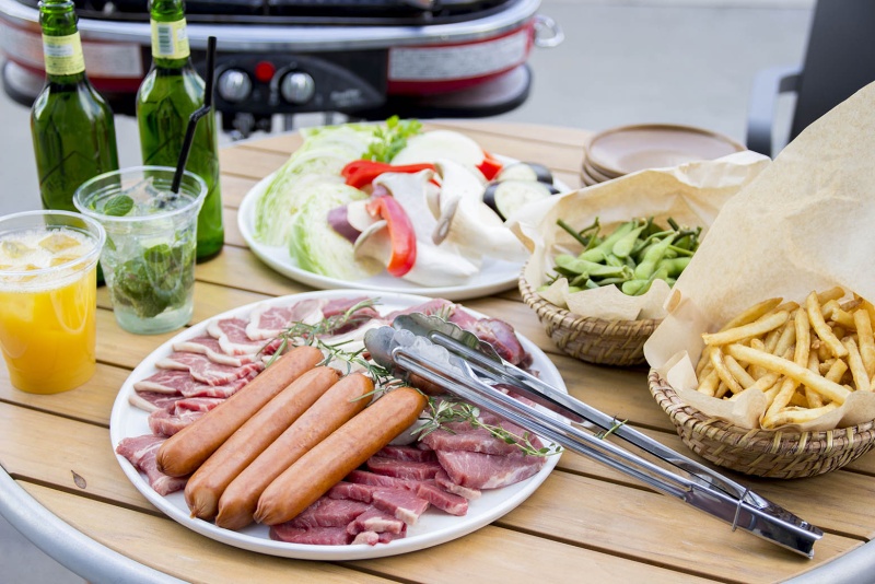 都会のオアシスで楽しむ手ぶらBBQ！
友人とのお集りや会社の飲み会にもGOOD！
GOOD MORNING CAFE品川シーズンテラスの【BBQスタンダードプラン】