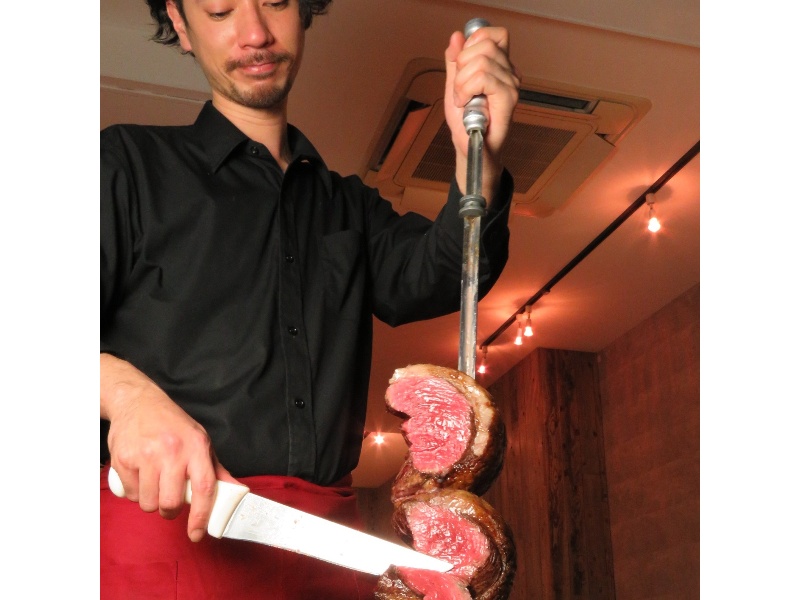 ★ランチ★15種類シュラスコ食べ放題＆サイドメニュー3品＋４種の生ビール＆カクテル１００種のアルコール飲み放題　5000円