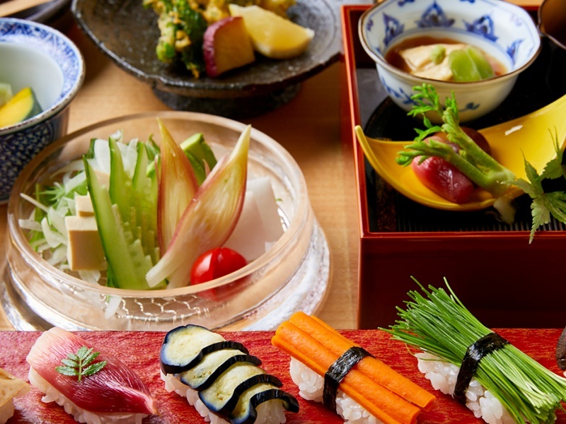 海外からのお客様や食事制限のあるお客様に最適なベジタリアン会席(ビーガン対応)をご用意しております。
