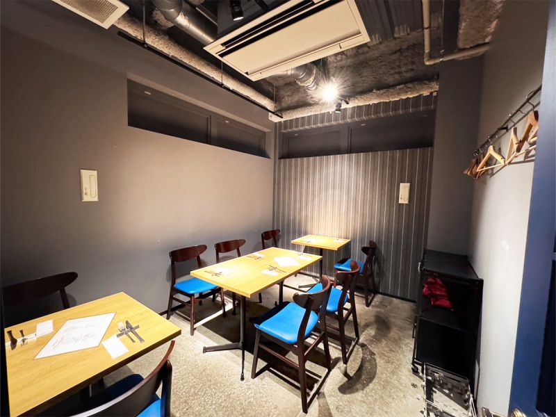 ☆… 個室もございます …☆
 控室として、クロークとして、様々な用途にお使いいただける個室のご用意がございます。