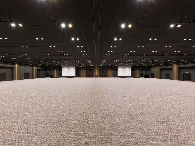 HALL 全体