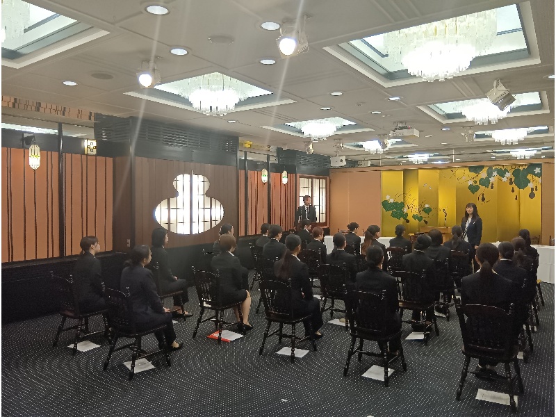 内定式並びに内定式後の懇親会 事例写真1枚目