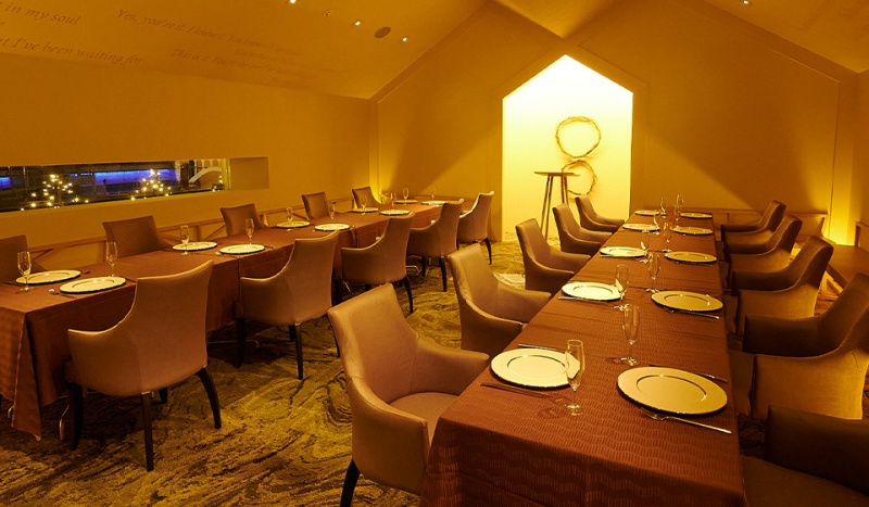 小会場：crystal vine（目安：着席20名、立食35名）