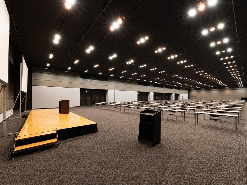 B1 HALL 全体