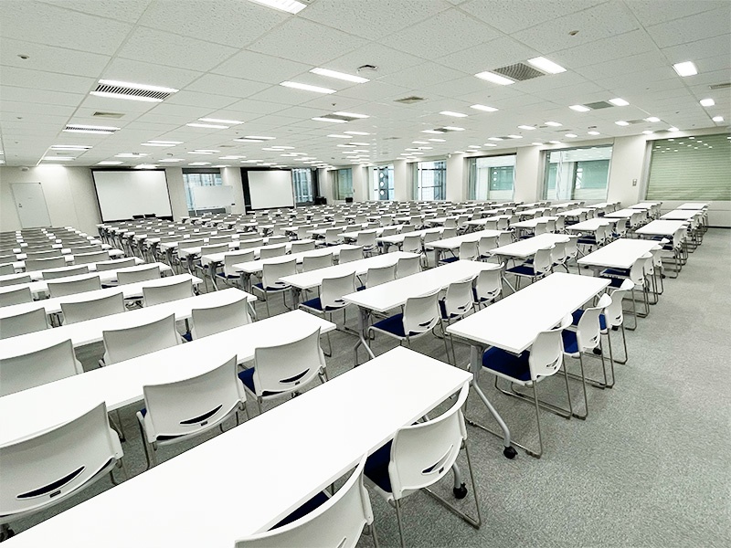 1302_300㎡_天井高2.7ｍ_セミナーやイベント会場に最適！