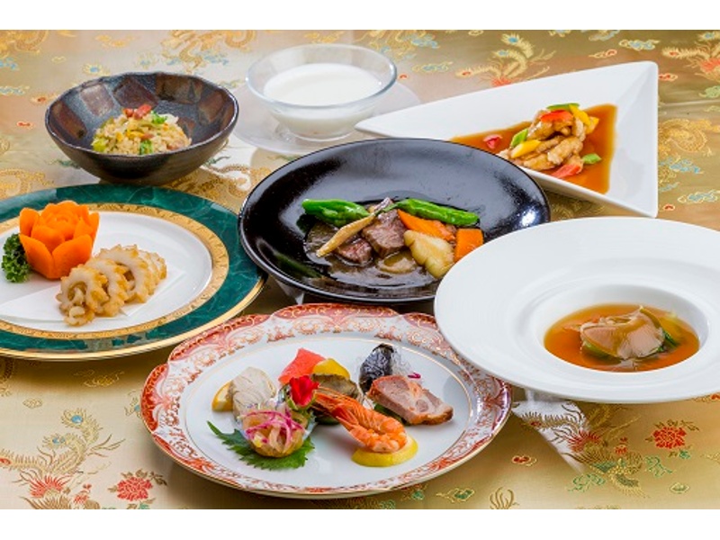 卓盛り形式(大皿料理) 中華料理 春の宴席プラン\10,000【2時間飲み放題付き】