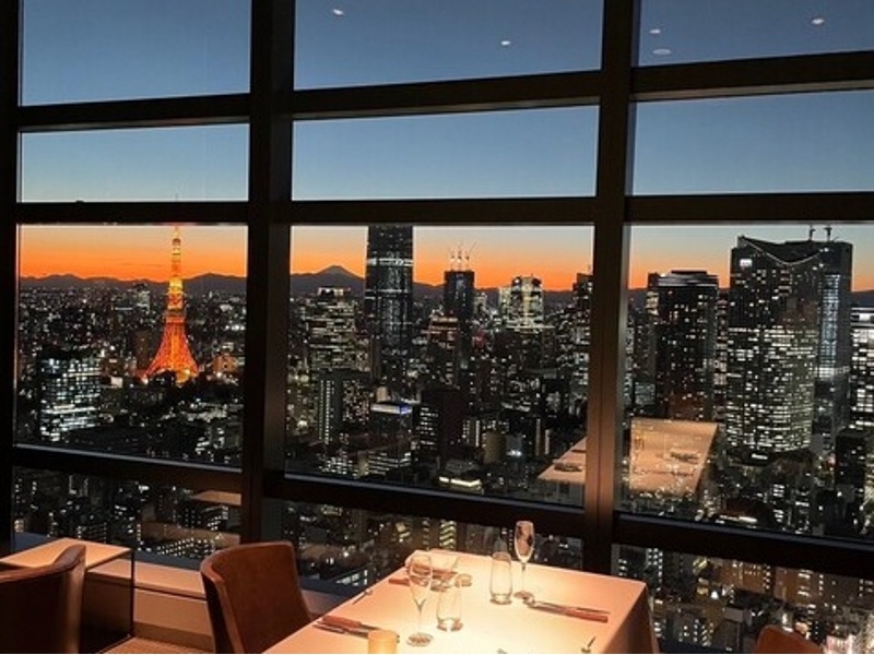 Prime42 steakhouse & sky bar