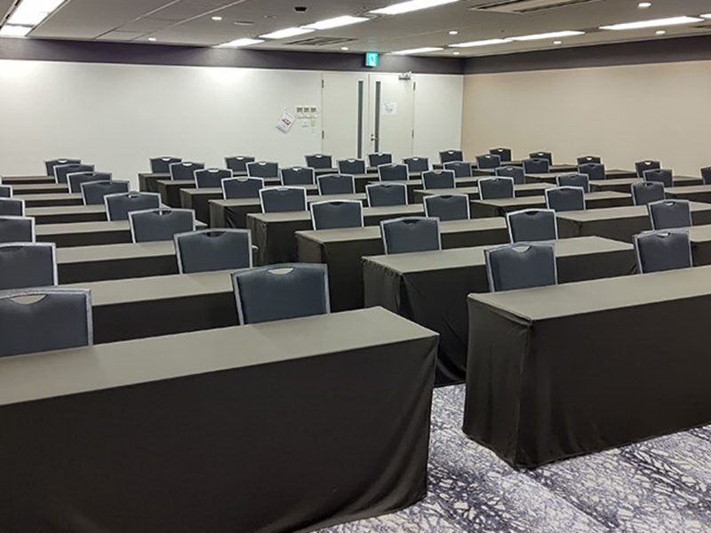 カンファレンスルーム4D