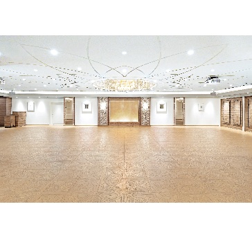 式典などでも利用可能な230㎡の会場