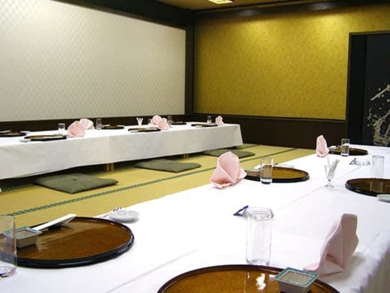 【宴会場】7F：蘭の間 萩の間
歓送迎会、クラス会、謝恩会、忘季節のご宴会など一年を通してご利用いただけます。