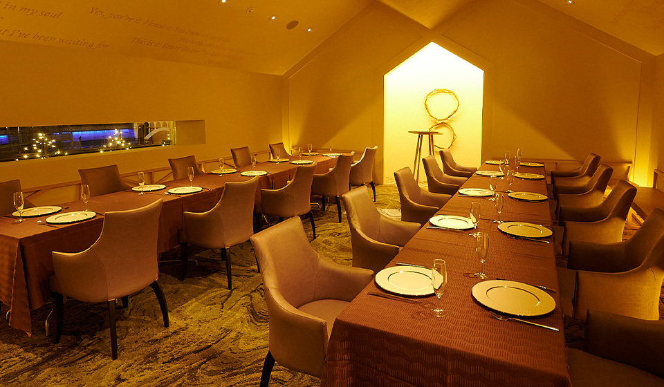 小会場：crystal vine（目安：着席20名、立食35名）