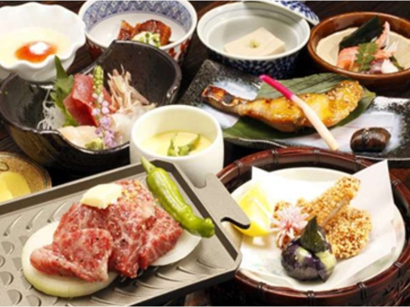 「割烹ますだや」宴会4,000円コース一例