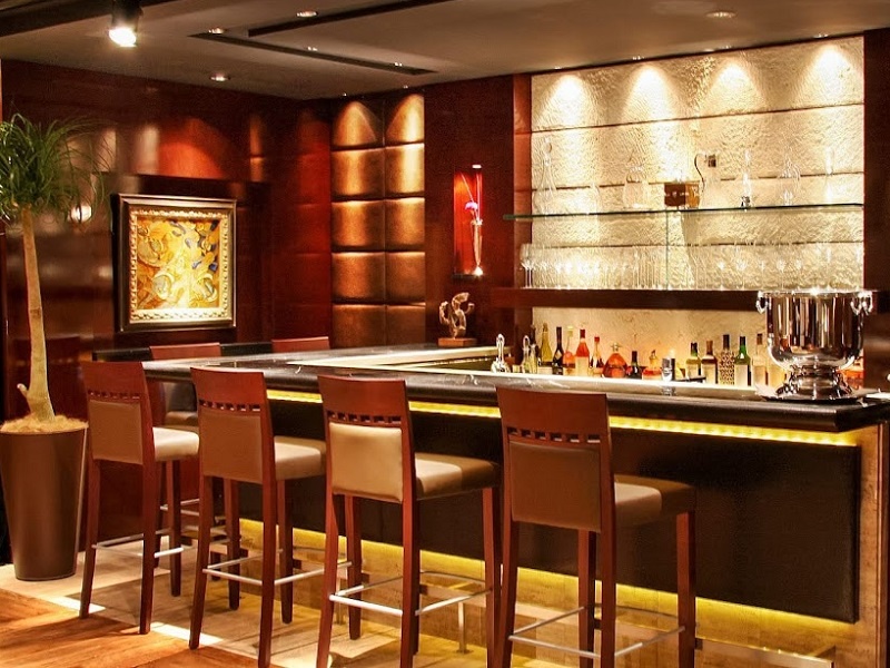 T's BAR