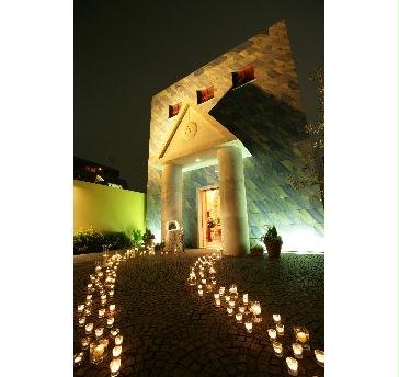 南青山の閑静な住宅街に佇む【J's Party House】一軒家丸ごと貸切の会場はイタリアの有名建築家アルド・ロッシが手掛けたお洒落な建物です。