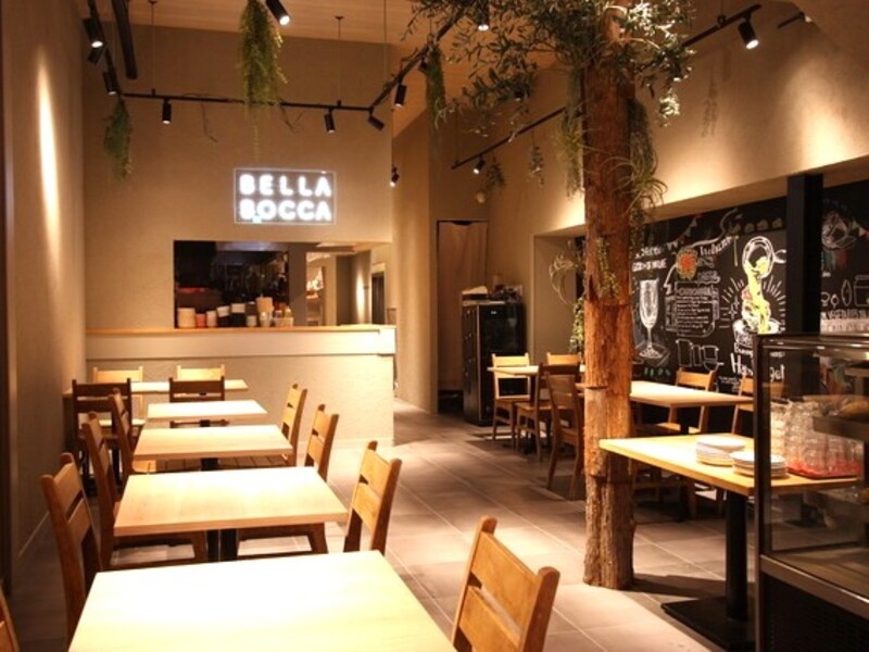 【会場】
宴会や同窓会、歓送迎会、忘年会、会議・セミナー後の懇親会など、様々なシーンで貸切利用可能