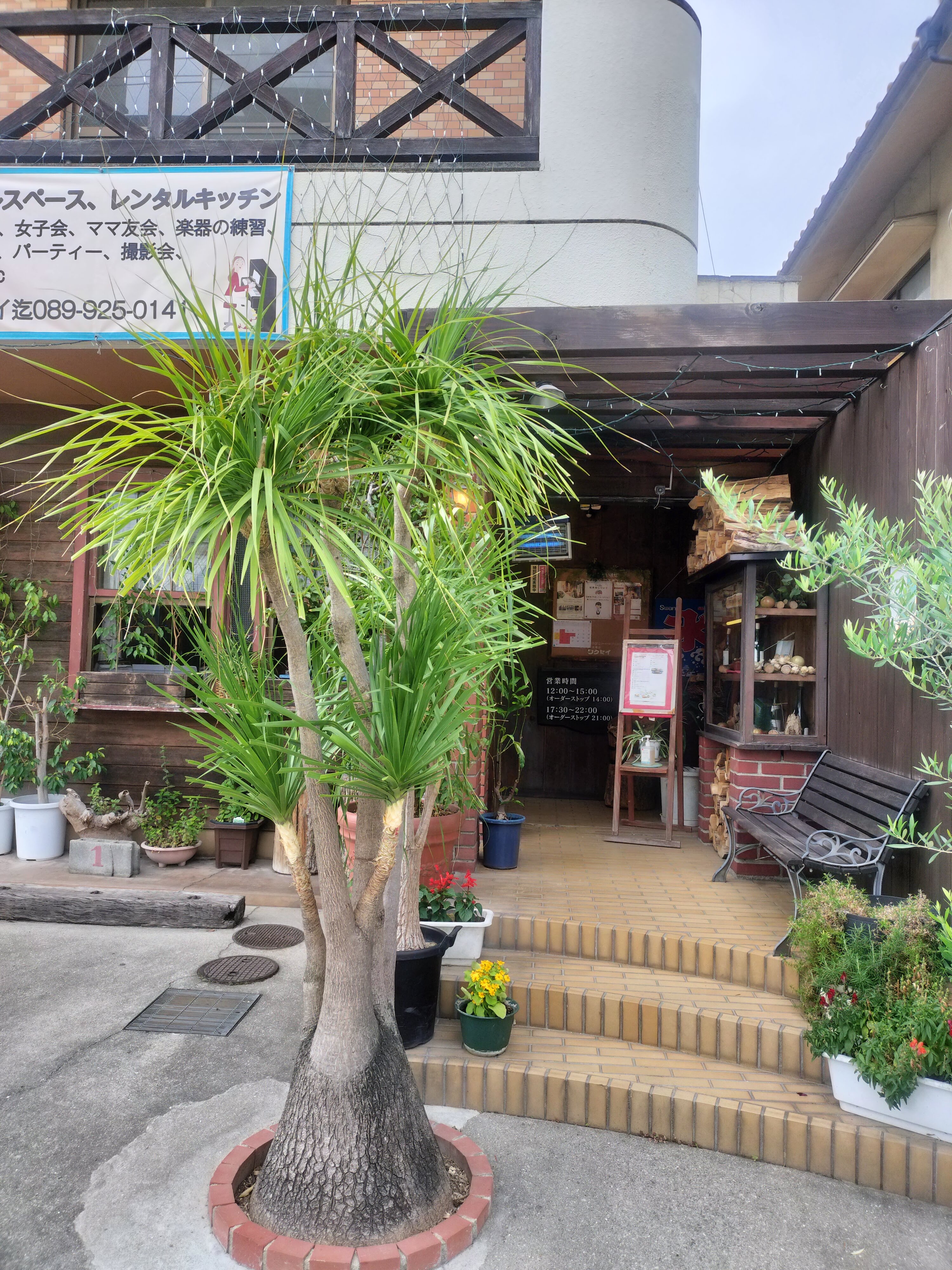 店舗入り口