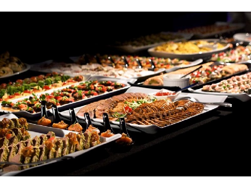 インスタ映えすると定評のある料理でパーティーの満足度もうなぎ上りに。女性からの人気が高いです。
また料理と一緒に弊社自慢のサービスをご提供いたします。
