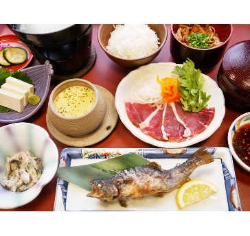 白山麓里山御膳