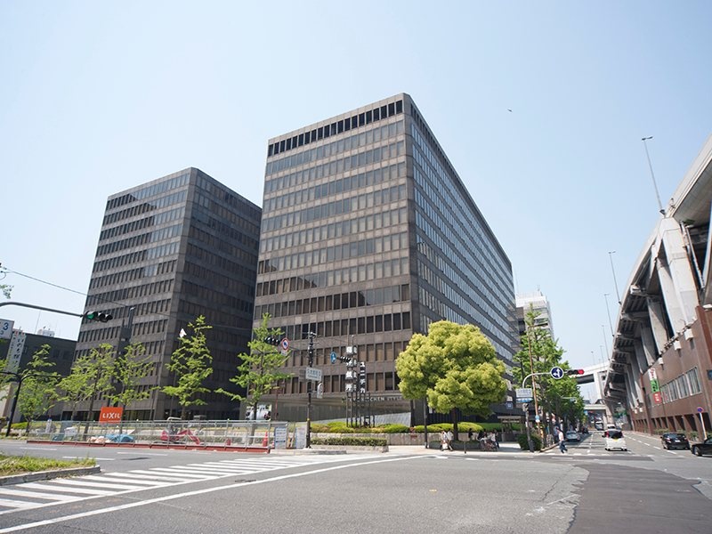 地下鉄本町駅14番出口直結のベストアクセス!「大阪御堂筋ビル」の地下1階にございます。