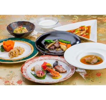 卓盛り形式(大皿料理）　中華料理　春の宴席プラン\10,000【2時間飲み放題付き】