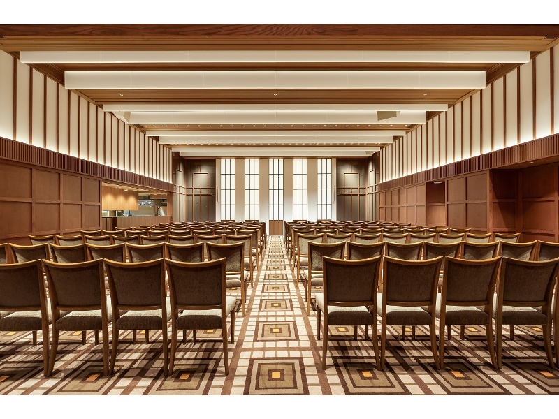 B2F The Banquet 会議利用プラン
準備～撤収迄会場スタッフ常駐サポートで安心利用♪