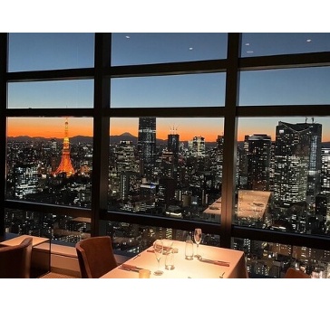 Prime42 steakhouse & sky bar