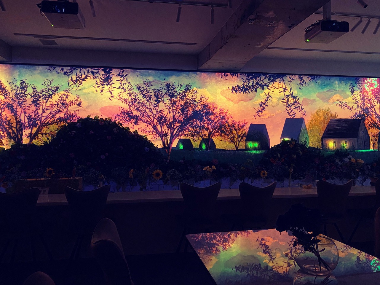 FLOWER WALL MONE