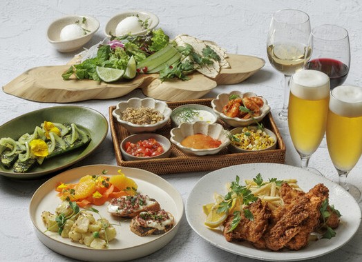 シャルキュトリーとチーズのペアリング、シェフ特製デザートなど 全6品＋飲み放題付き