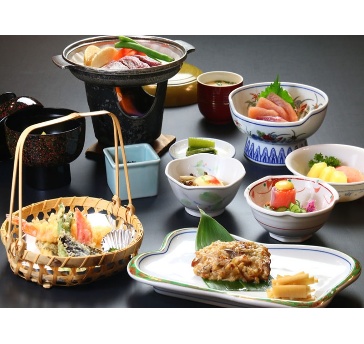 日替わり　陶板焼き会席料理