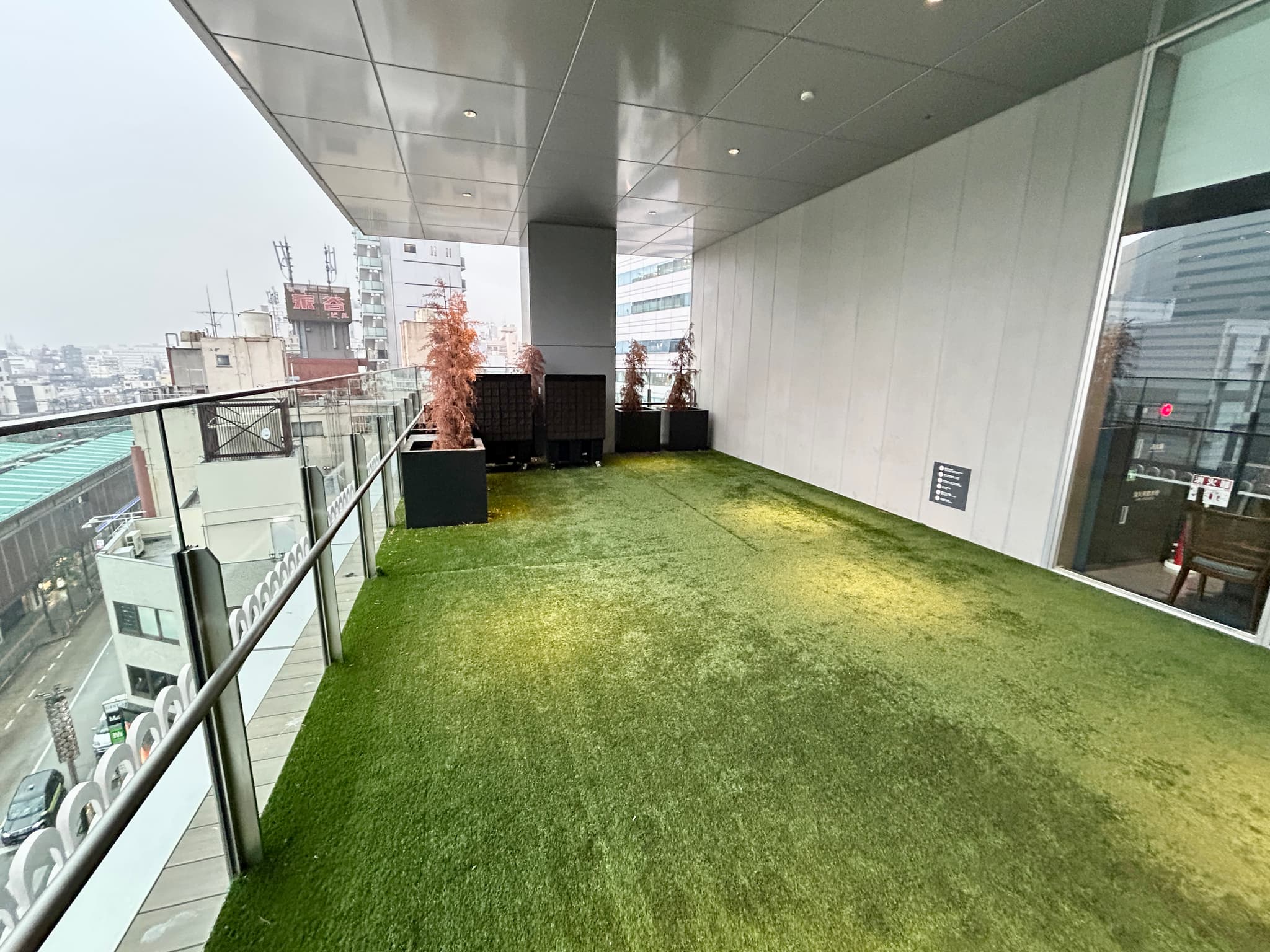 テラス_X PLACE イベントスペース＜東急歌舞伎町タワー5F＞