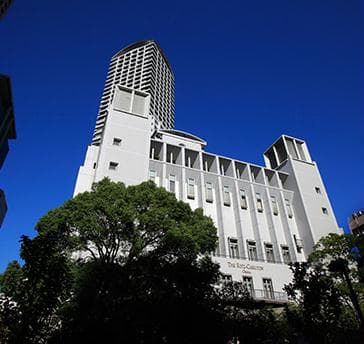 世界中で高い評価を得るリッツ・カールトンならではのきめ細やかなサービスは、お客様にユニークで思い出に残る、パーソナルなご体験を提供いたします。
