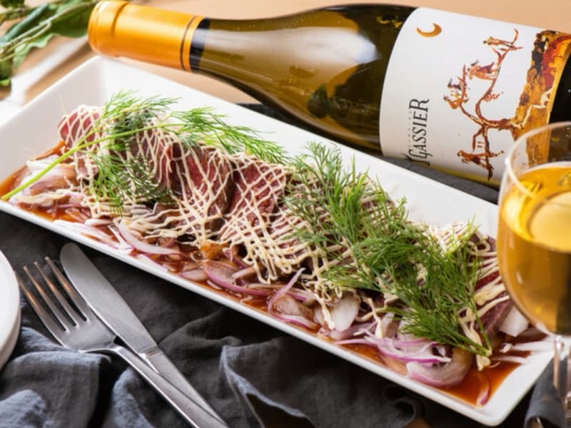 希少部位！牛ももしんしんのタタキ　ガーリックマヨネーズソース