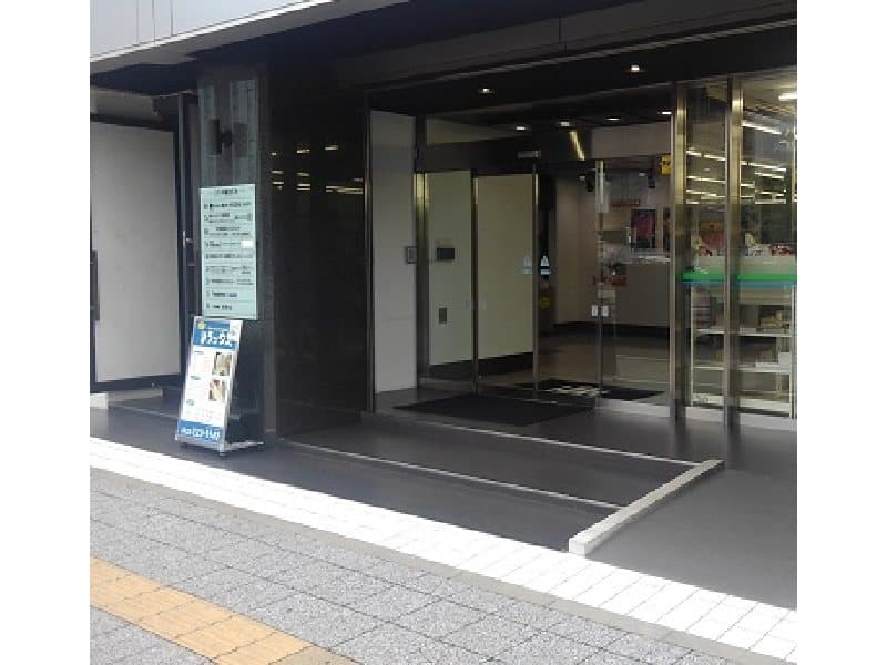 施設入口（シエロ仙台ビル2F・3F・5F・6F（事務所：2F）
