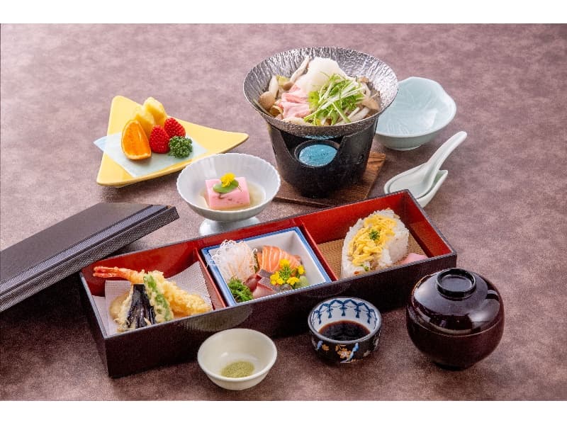 「昼膳3,300円」コーヒー付き
要予約