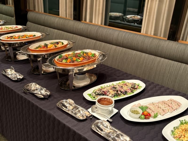 サルーテ(立食イメージ)