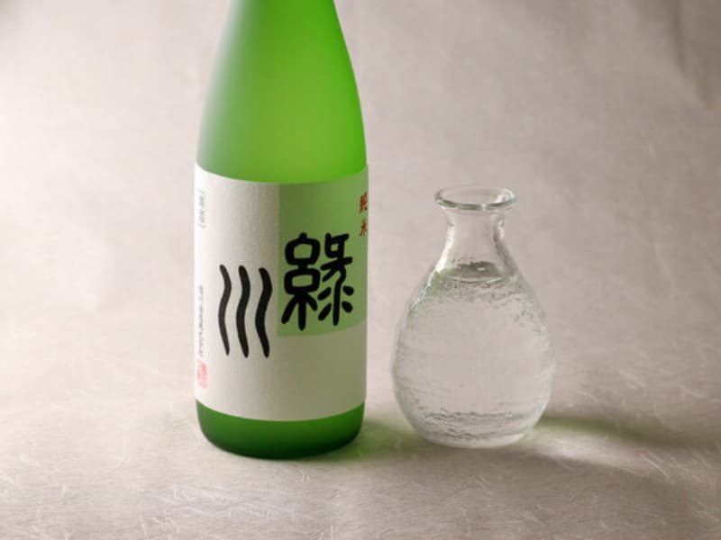 端麗な中にも旨味をさらに残した「緑川」、飲みやすいお酒。