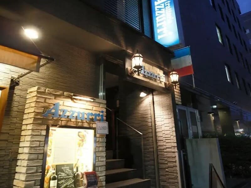 お店はJR飯田橋駅西口から徒歩3分と、アクセス良好