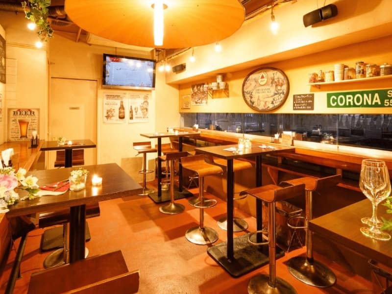 着席43名、立食60名まで収容可能です。
