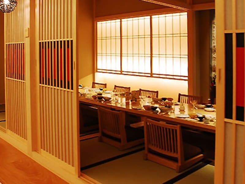 小宴会場「瑠璃」