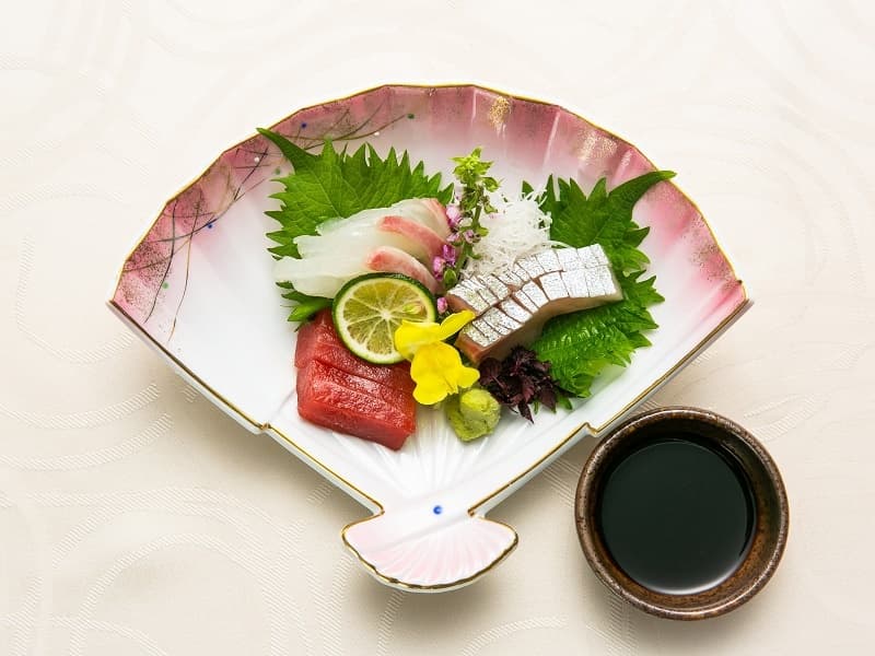 和会席　造里